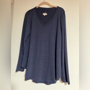 Cupio Navy top